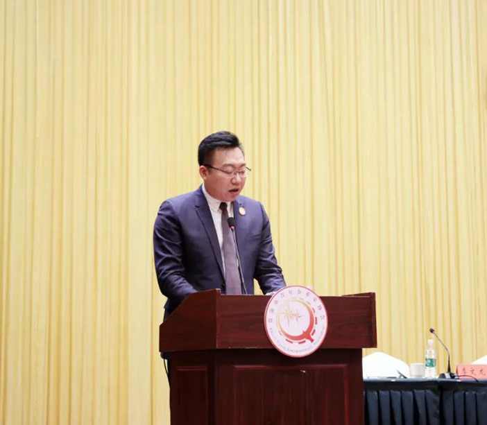 新时代·新征程·新青年·新作为——鸿文教育集团董事长李文龙当选盘锦市青年企业家协会第三届会长      